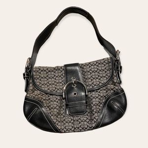 Coach Signature Soho Baguette